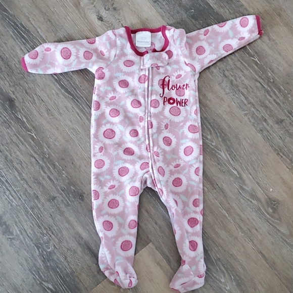 4 baby onezies - Picture 5 of 5
